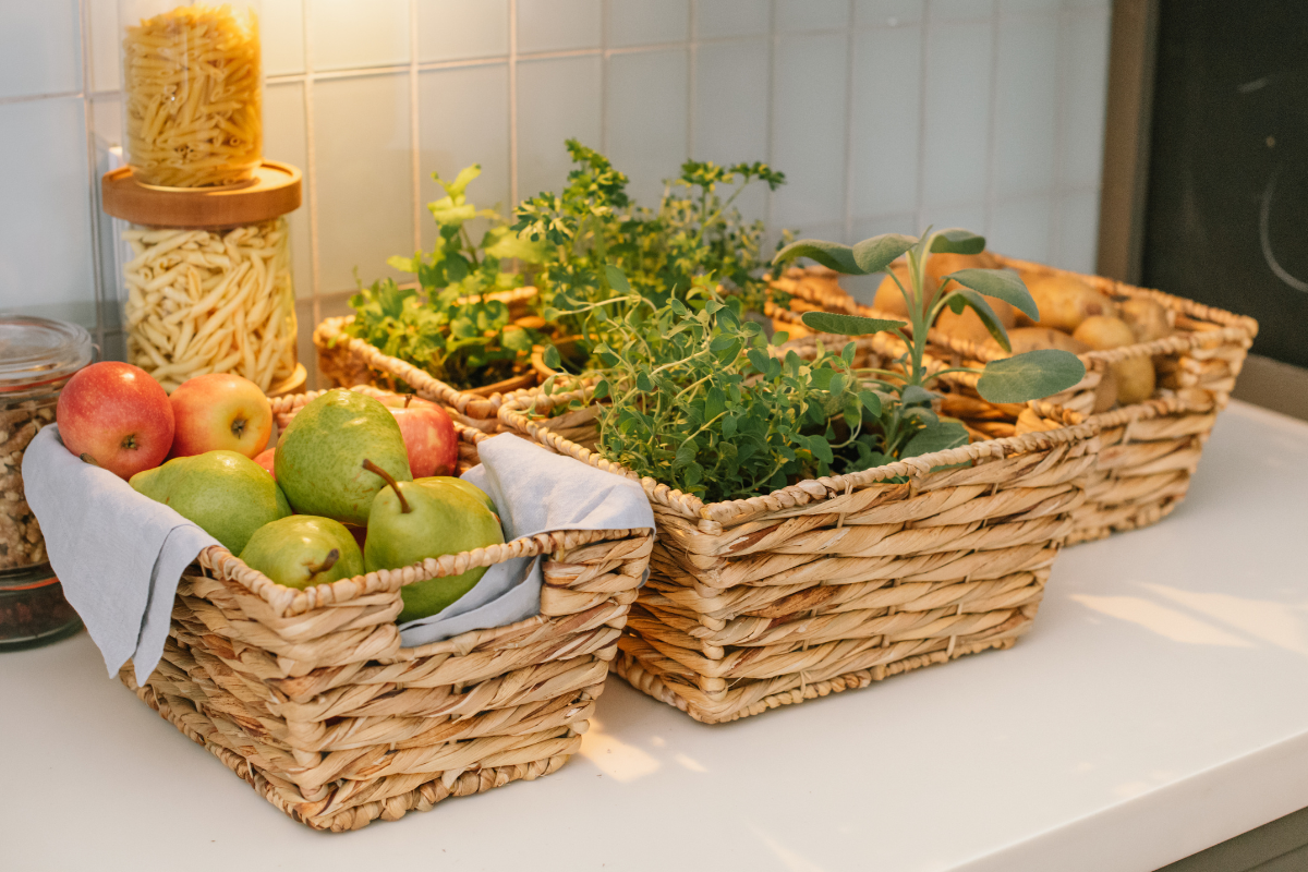 完売☆LUDLOW ラドロー Bucket-Water hyacinth bag Amazon.com: Round