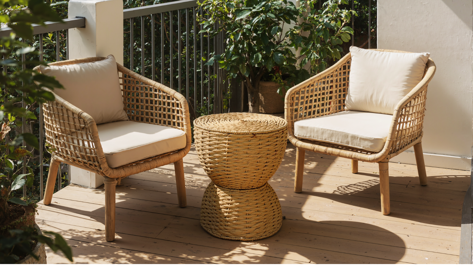 Can You Leave Wicker Furniture Outside in The Rain and Winter?