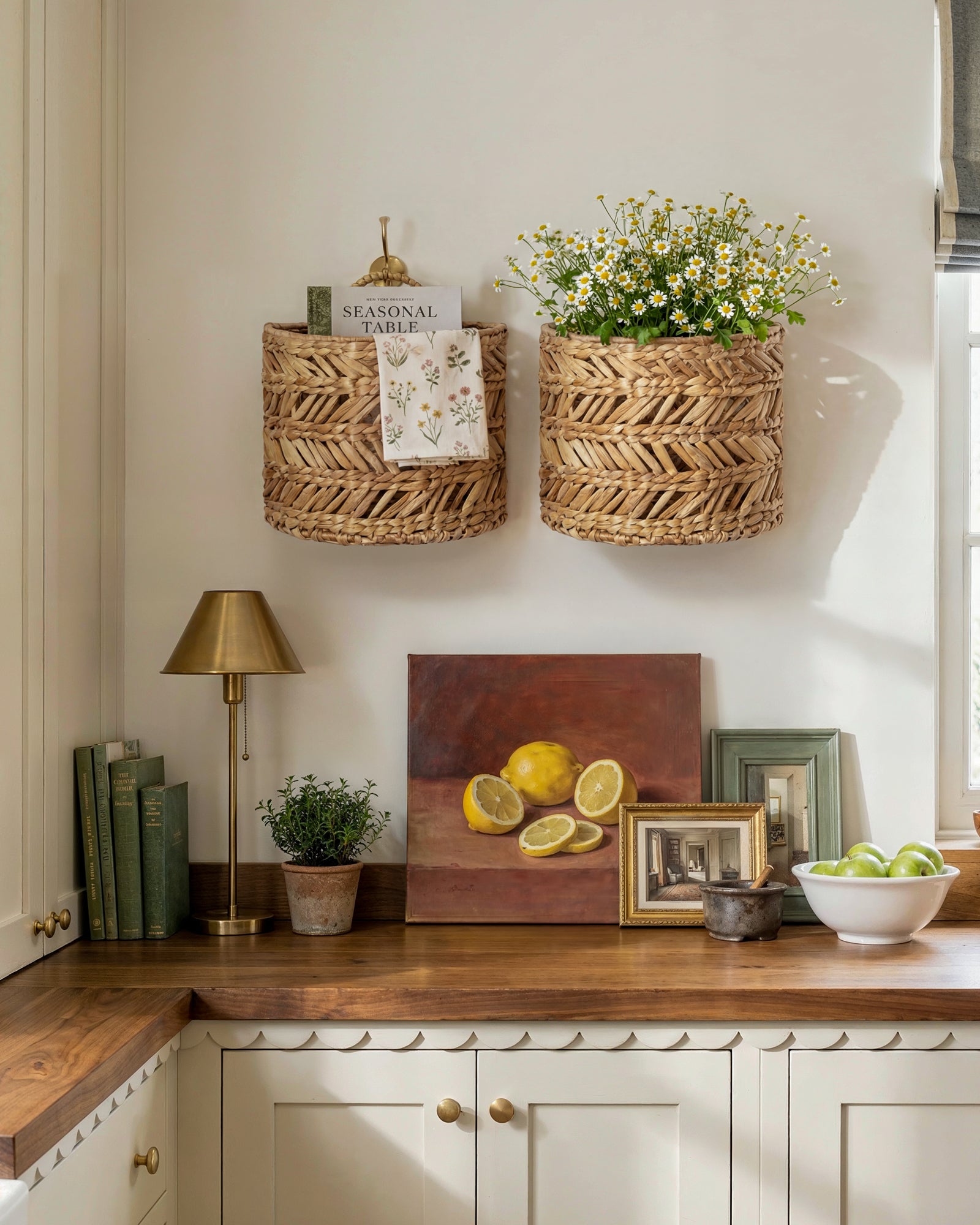 Water Hyacinth Wall Basket Decor with Handles