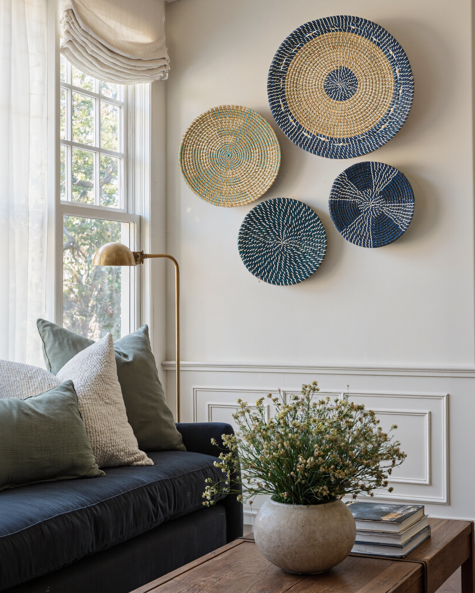 Set of 4 Blue and Natural Seagrass Wall Decor - Concentric, Style