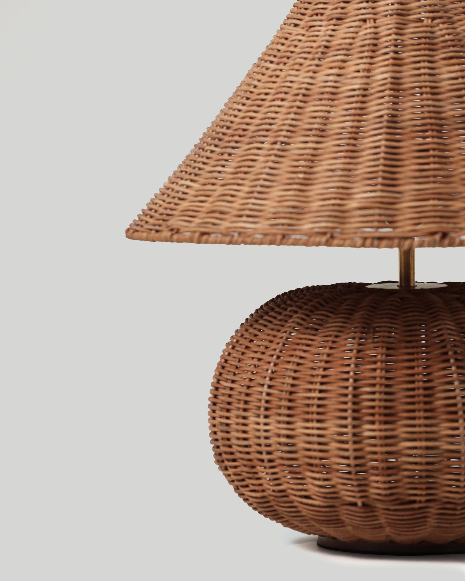 Rattan Globe Table Lamp