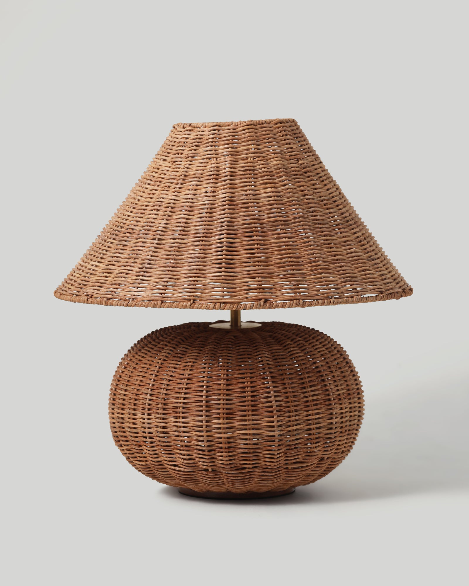 Rattan Globe Table Lamp