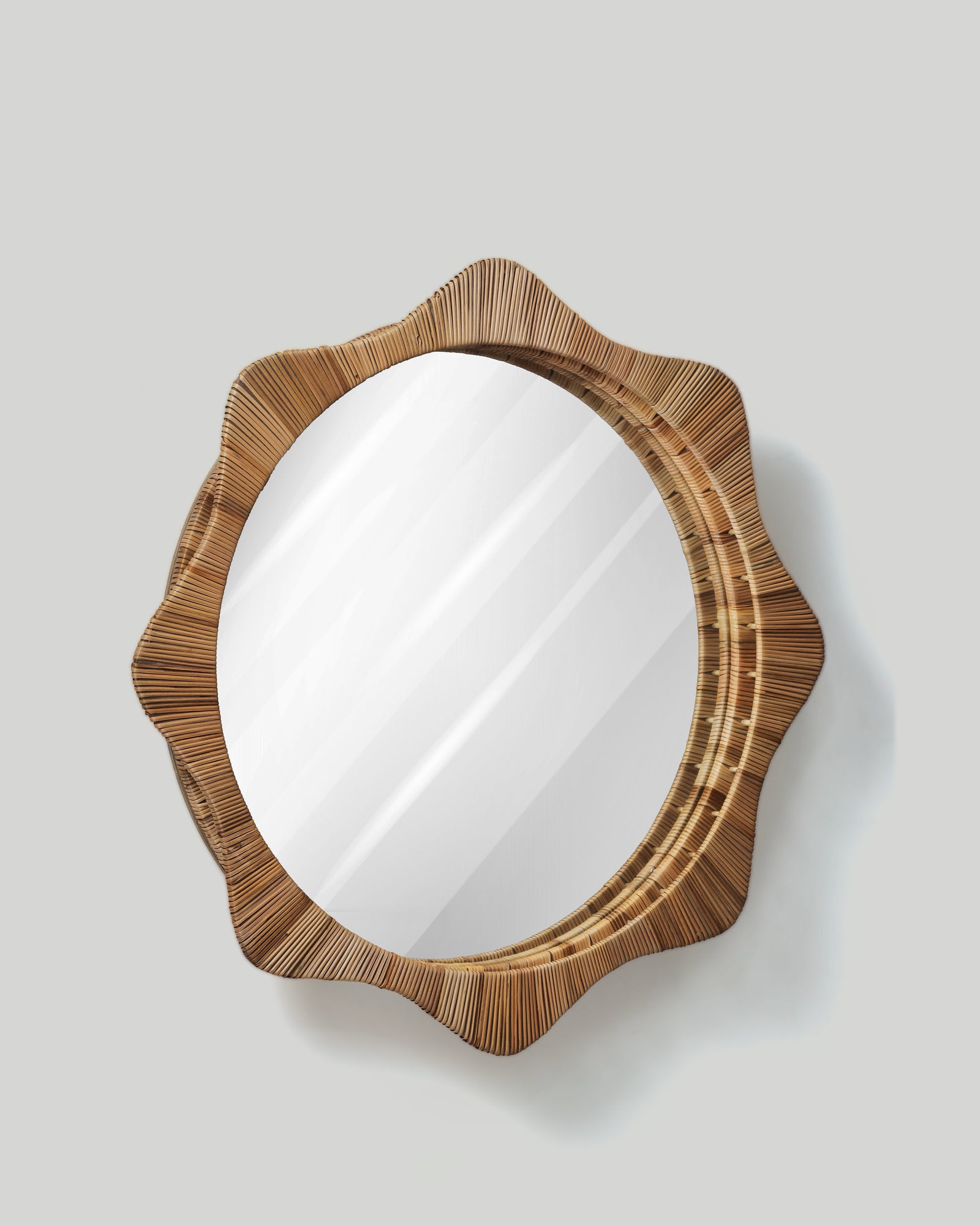 Star-point Pencil Reed Round Mirror