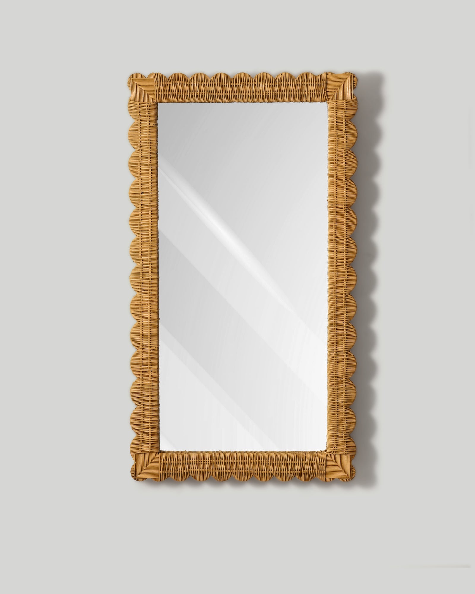 Scallop-edge Rattan Rectangle Mirror
