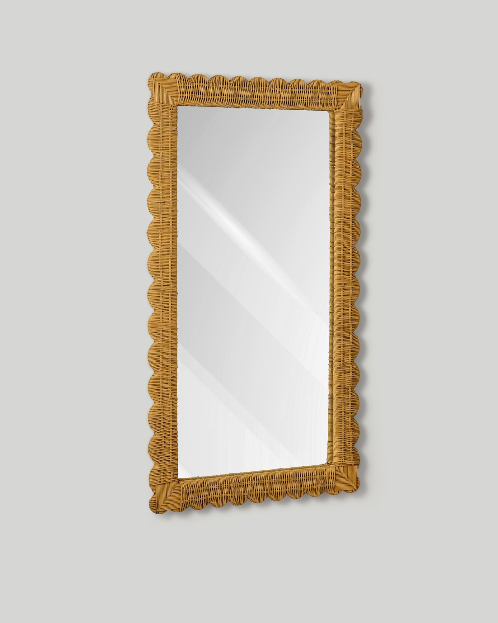 Scallop-edge Rattan Rectangle Mirror
