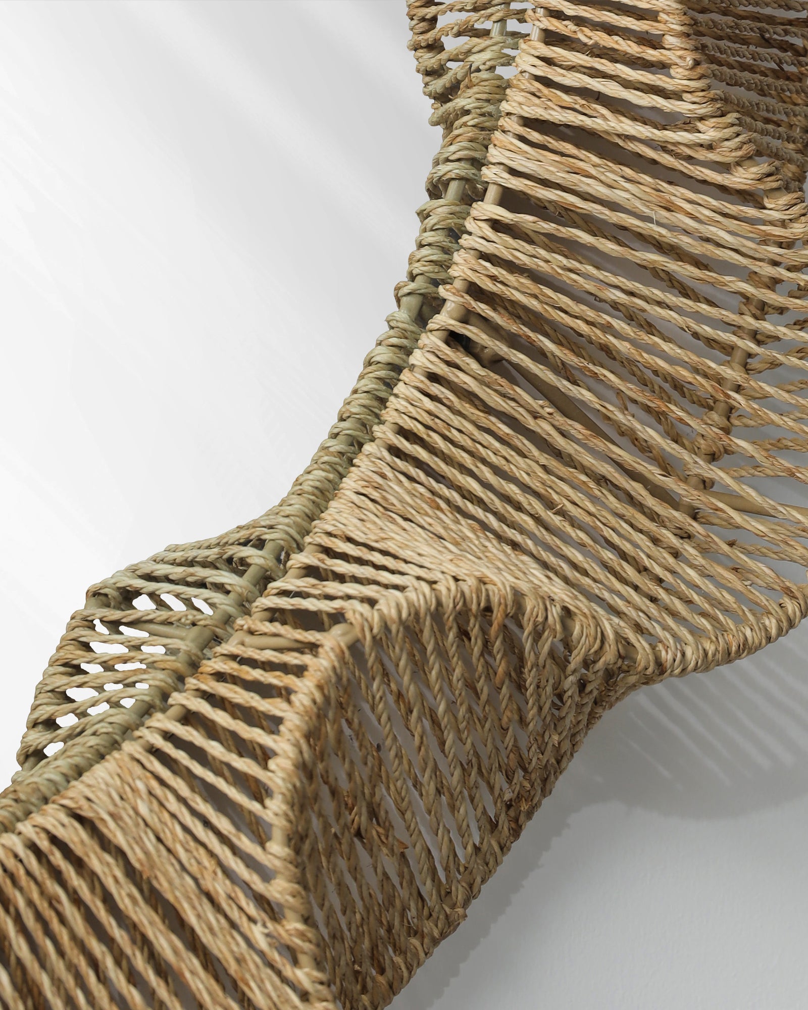 Pleated-wave Round Mirror