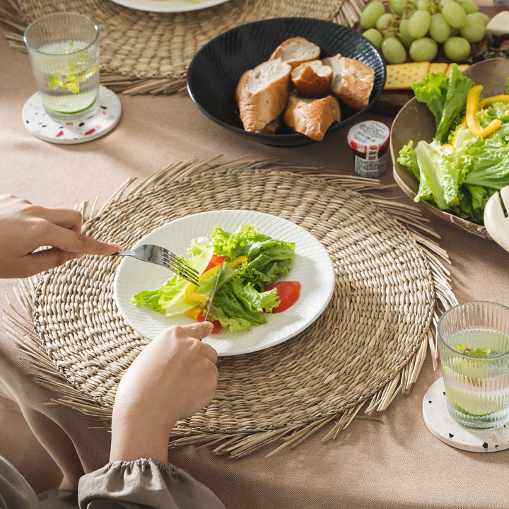 Round sunburst seagrass woven placemat