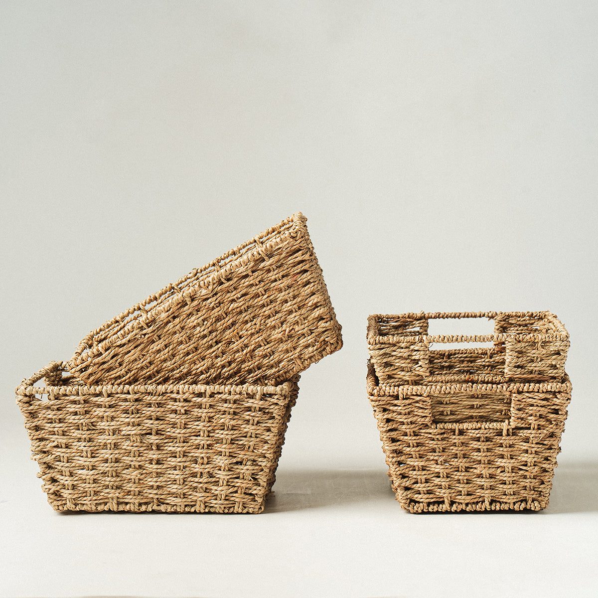 natural-brown-seagrass-wicker-basket